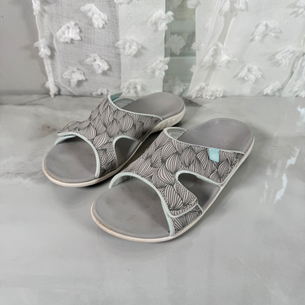 Spenco Orthotic Kholo‎ Wave Slide Sandals Grey Geometric Design Comfort Beach 6